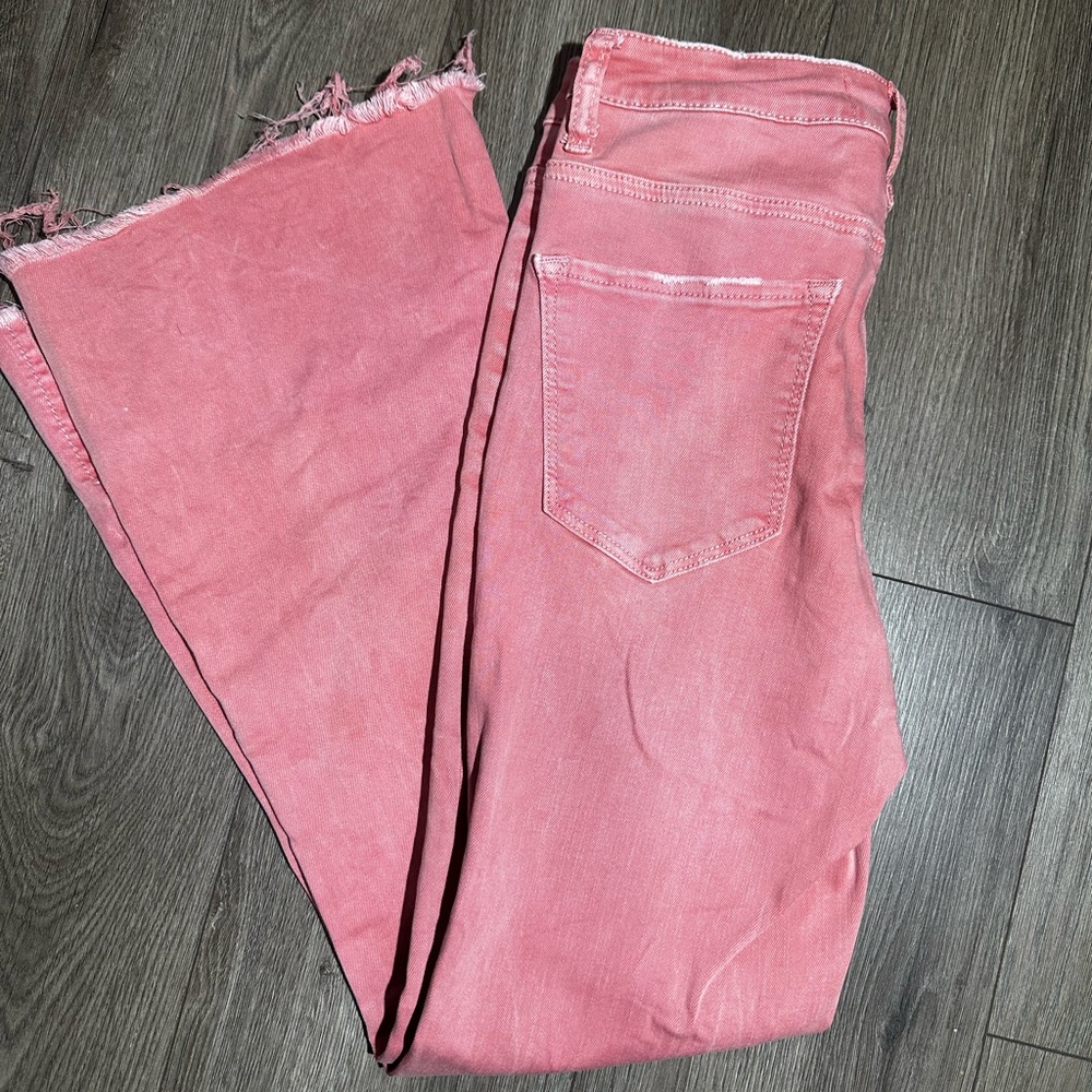 Women's Pink Wide-Leg Flare Jeans with Frayed Hem - Picture 5 of 16